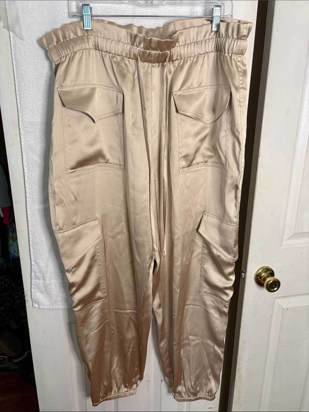 Banana Republic Satin Cargo Joggers in Beige